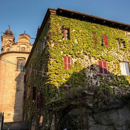 Bed and Breakfast L'Aromatario à Neive Extérieur photo