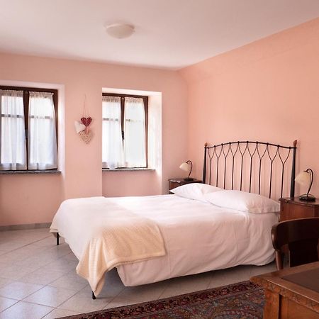 Bed and Breakfast L'Aromatario à Neive Extérieur photo