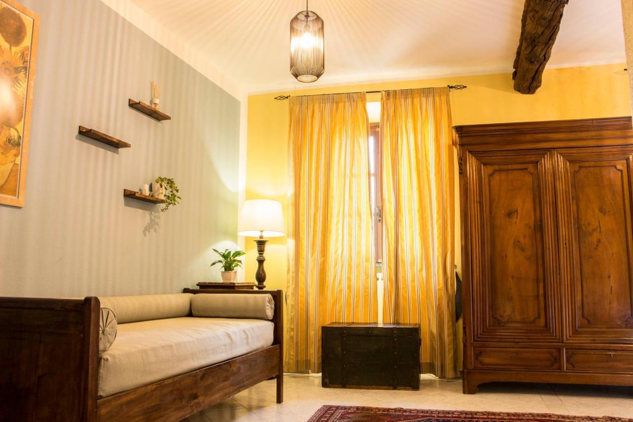 Bed and Breakfast L'Aromatario à Neive Extérieur photo