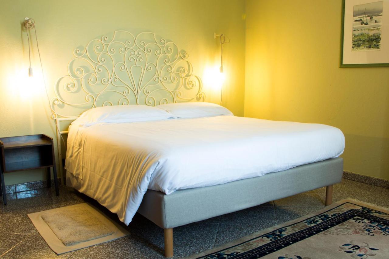 Bed and Breakfast L'Aromatario à Neive Extérieur photo