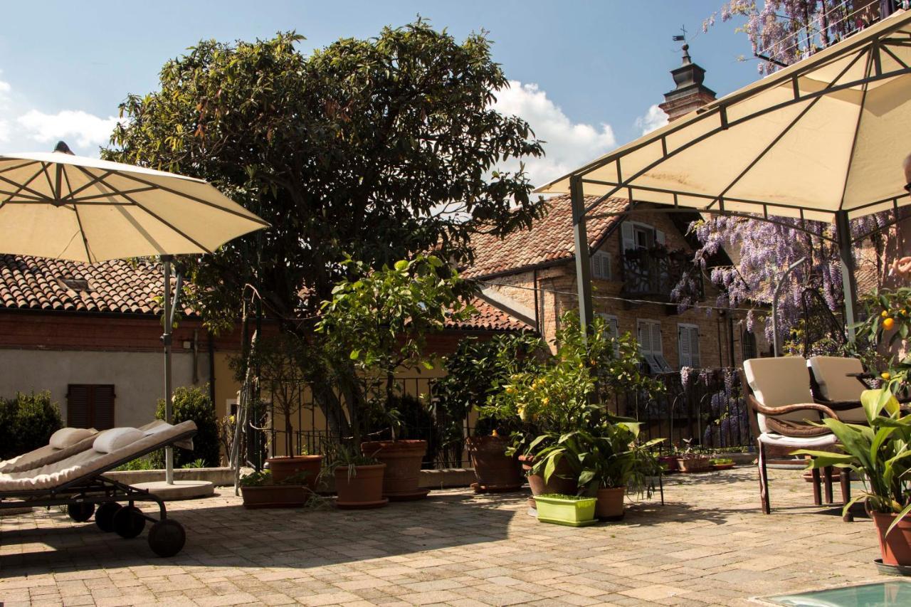 Bed and Breakfast L'Aromatario à Neive Extérieur photo