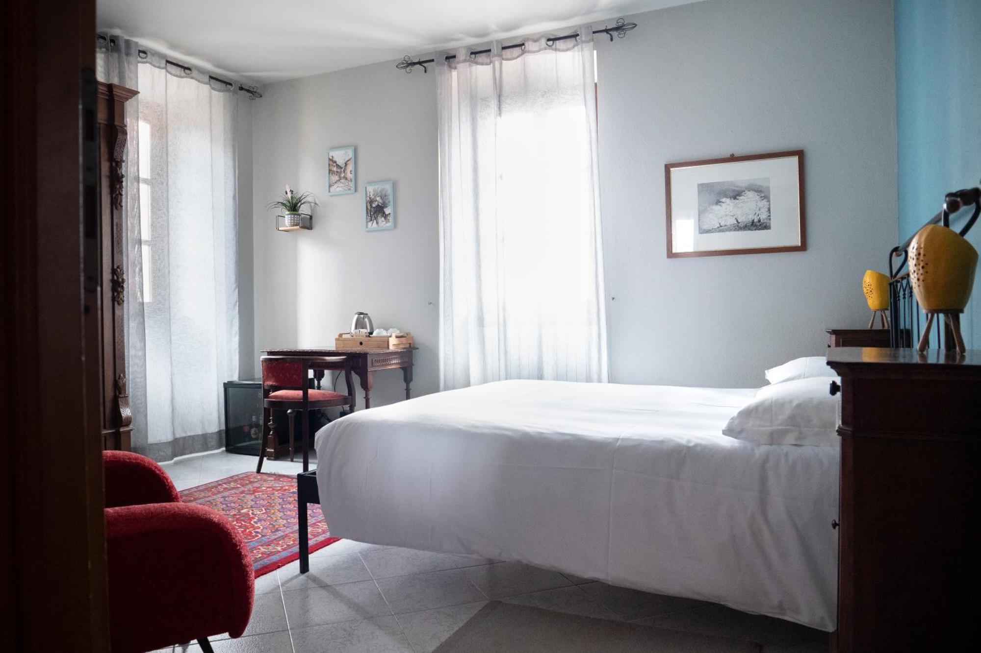 Bed and Breakfast L'Aromatario à Neive Extérieur photo