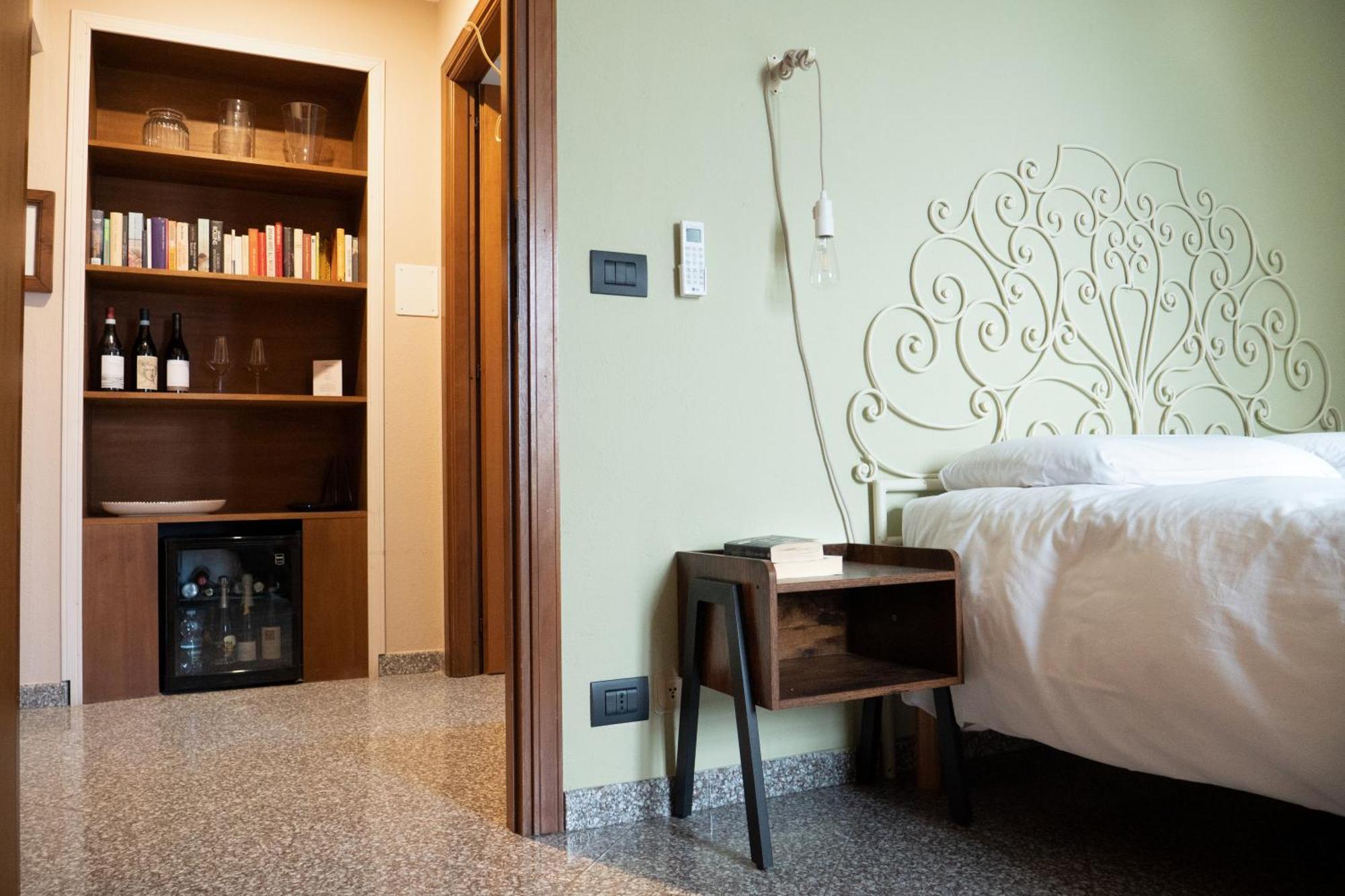 Bed and Breakfast L'Aromatario à Neive Extérieur photo