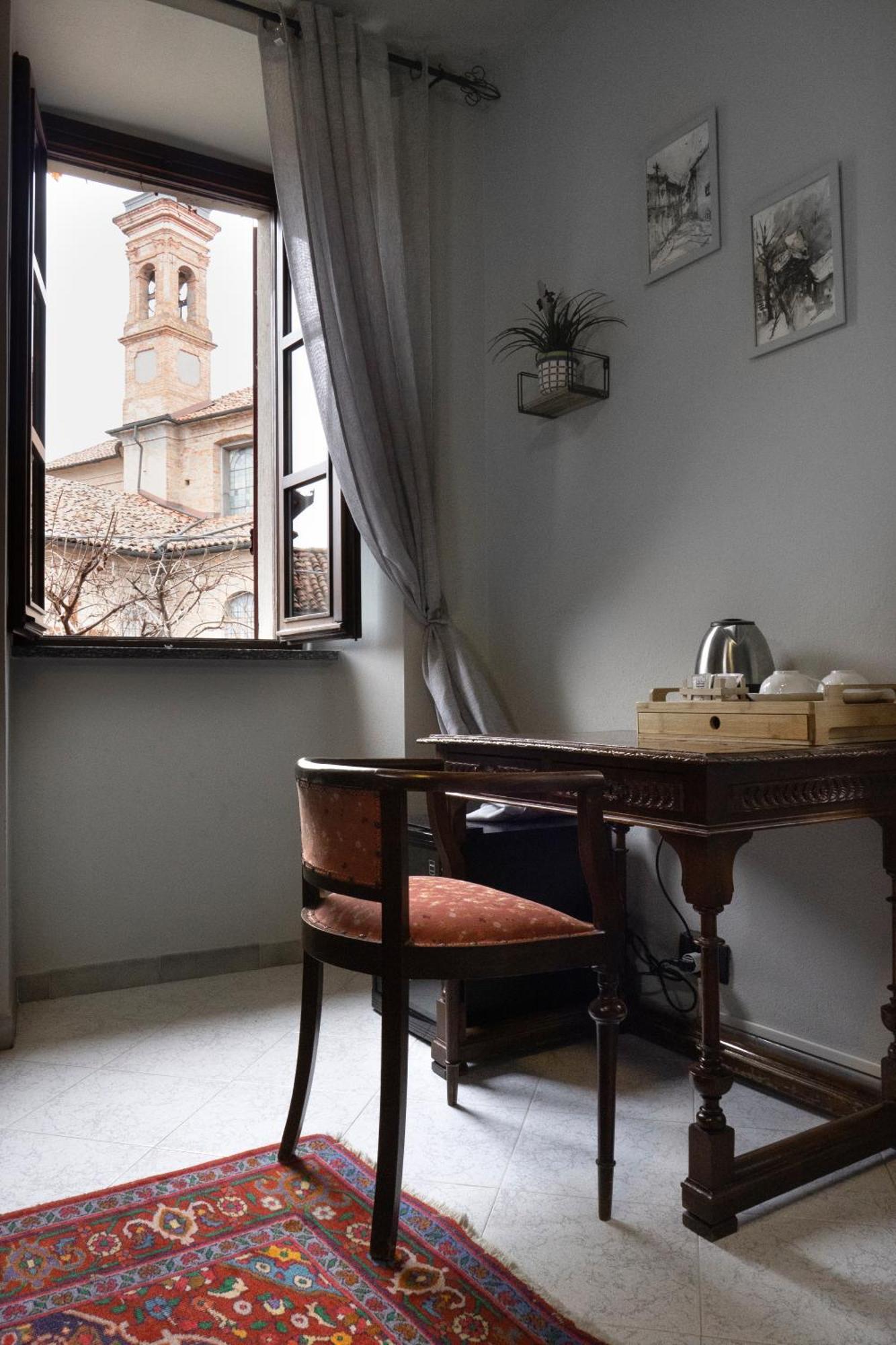Bed and Breakfast L'Aromatario à Neive Extérieur photo