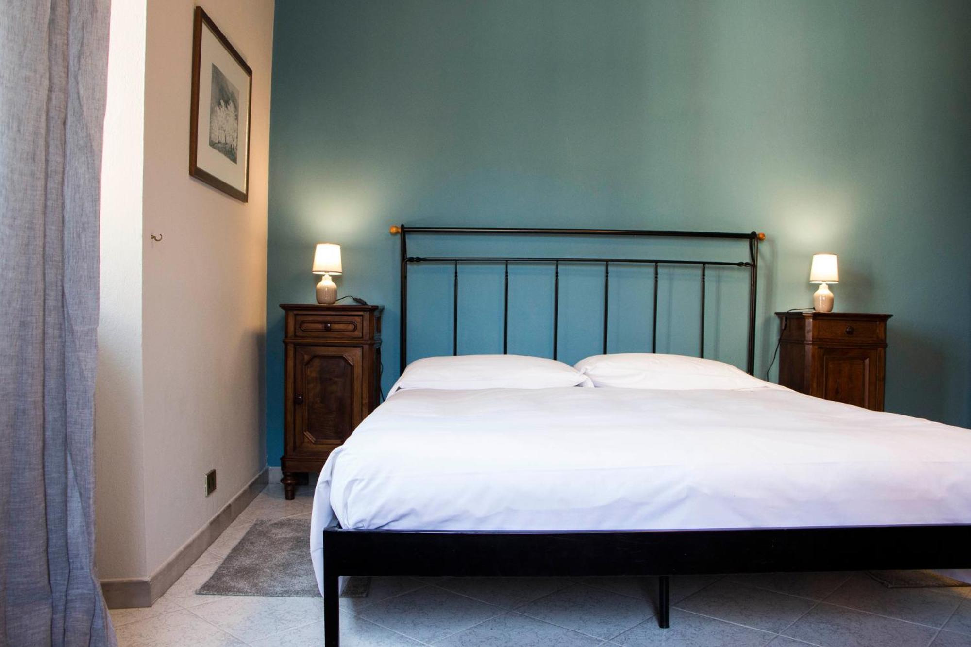 Bed and Breakfast L'Aromatario à Neive Extérieur photo