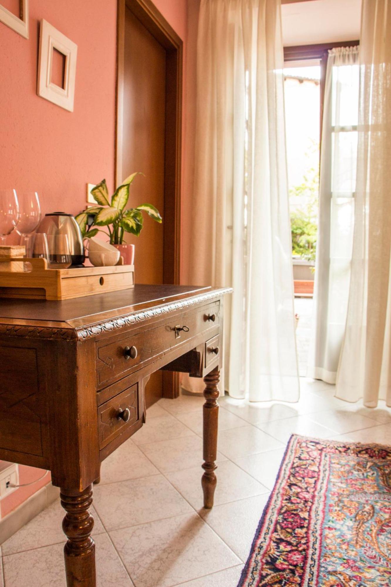 Bed and Breakfast L'Aromatario à Neive Extérieur photo